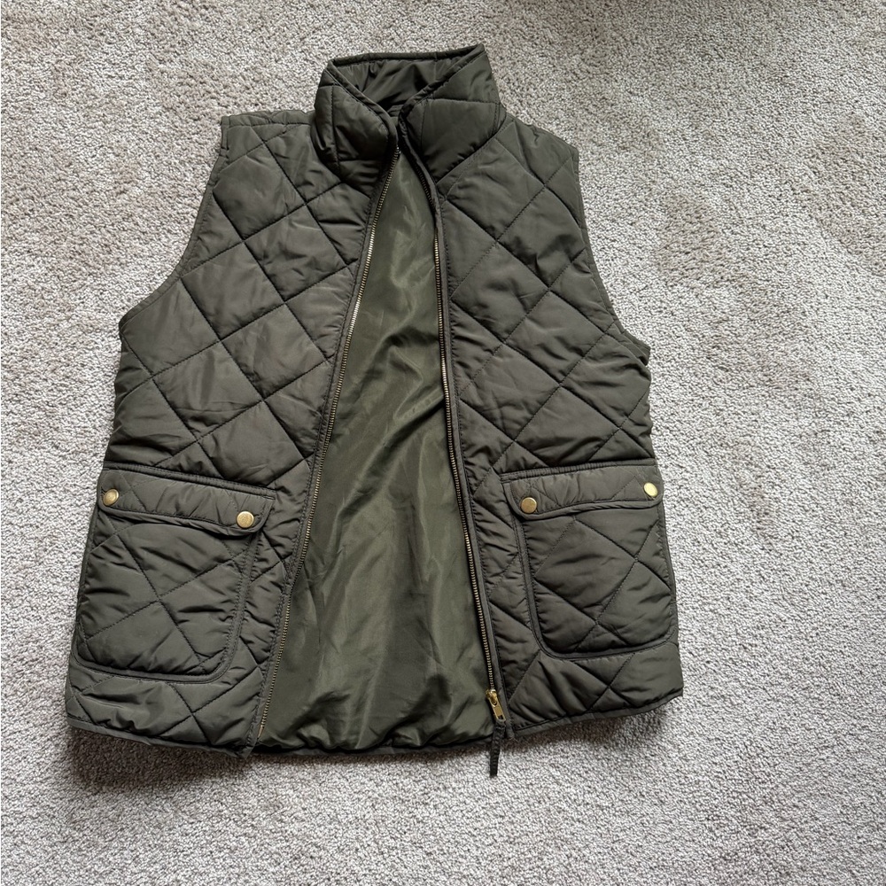 Quinn Olive Green Puffer Vest